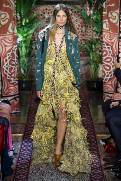 Look 36
